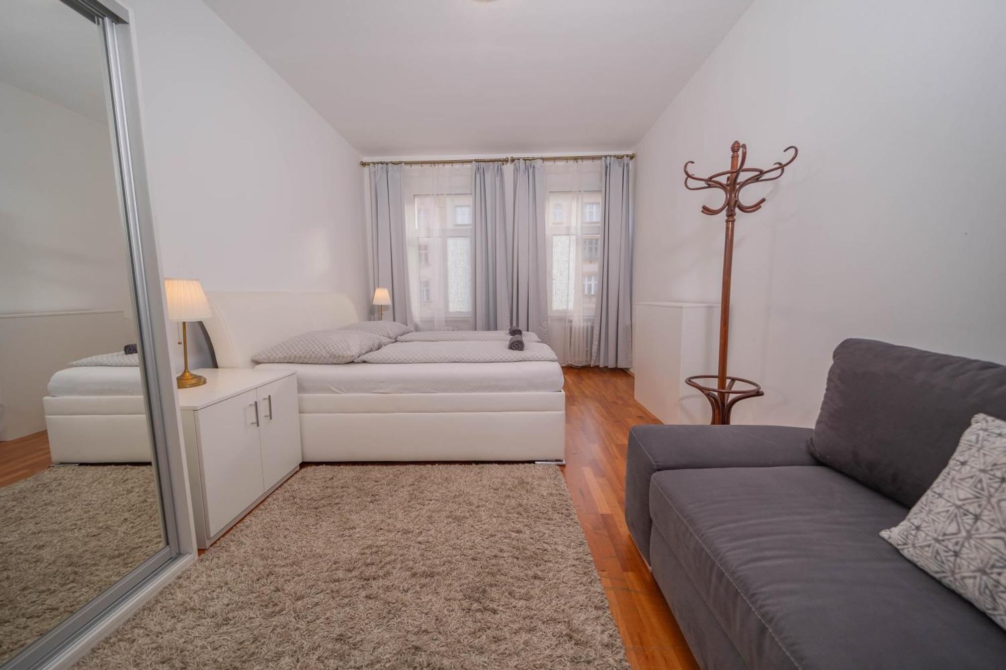Appartamento 4 Bob's - 3 Bedrooms, King Size Beds Praga