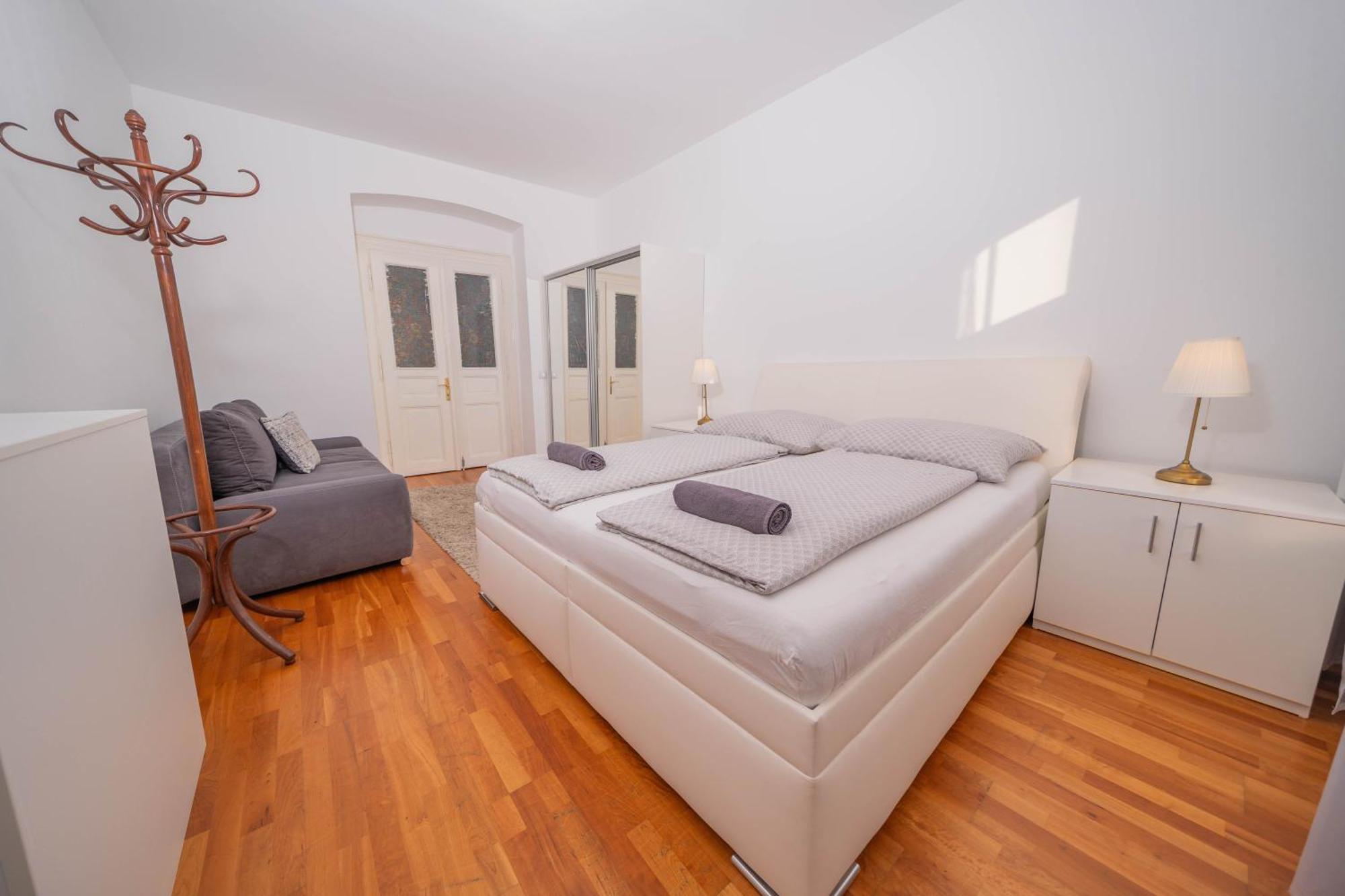 4 Bob's - 3 Bedrooms, King Size Beds Appartamento *